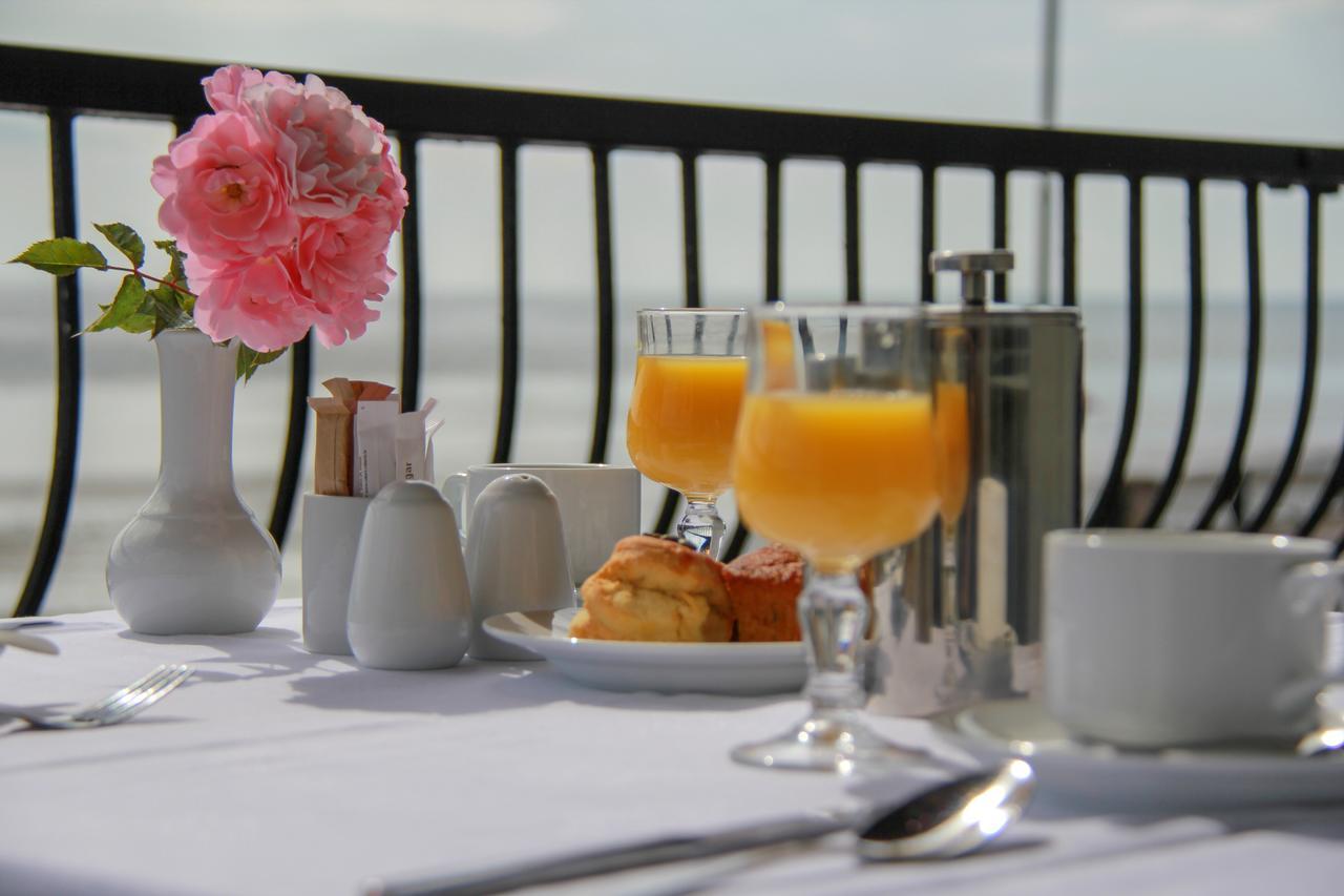 Walter Raleigh Hotel Youghal Buitenkant foto